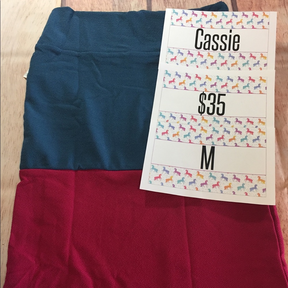 Cassie skirt